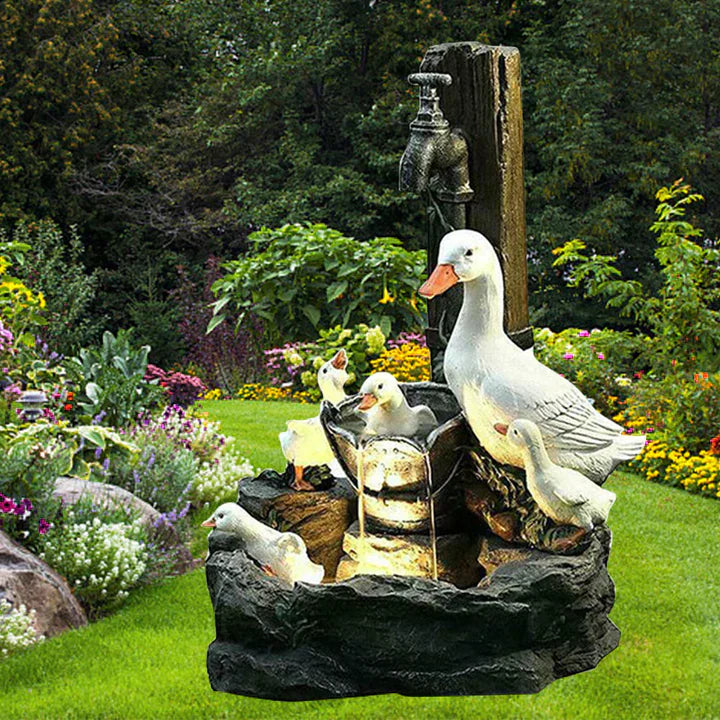 Garden Fountain - Quackley Duck Family Decorative Outdoor Water Feature for Tranquil Gardens, Lightweight Resin Design