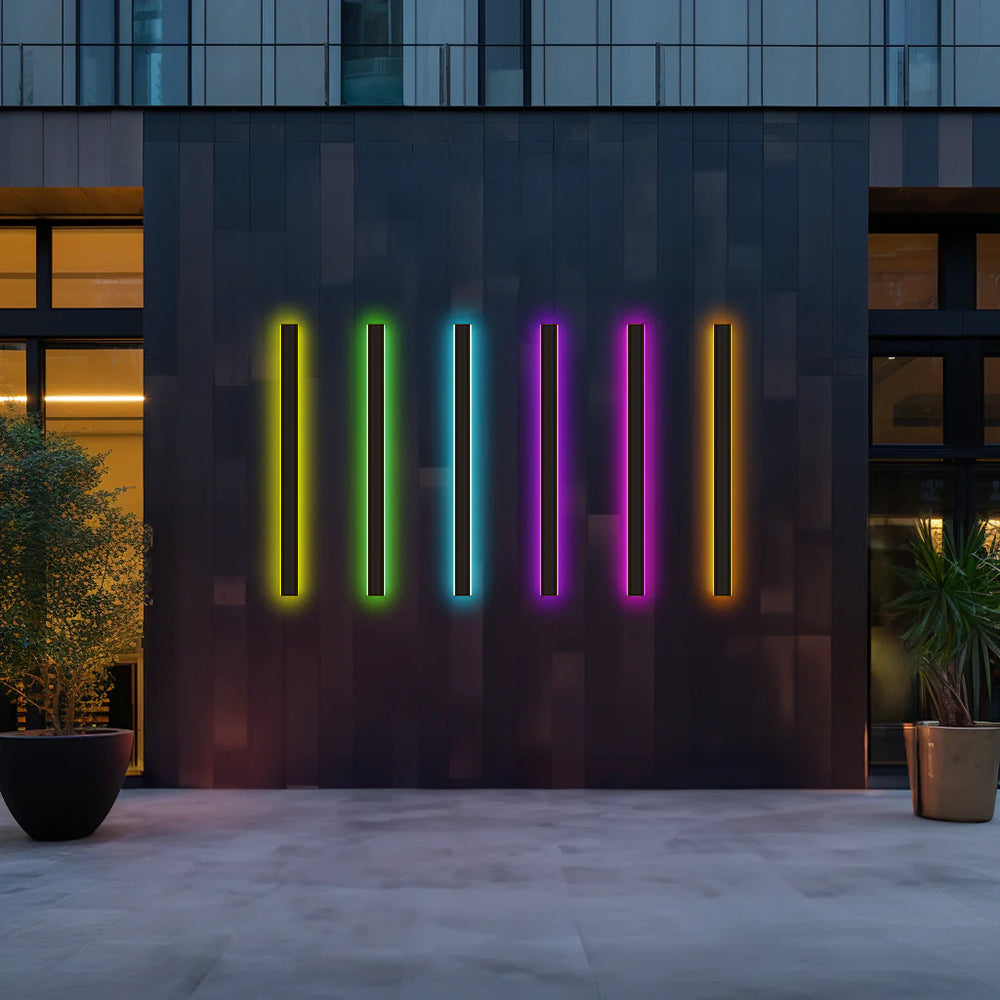 LunaBright – Contemporary LED Wall Light for Outdoors