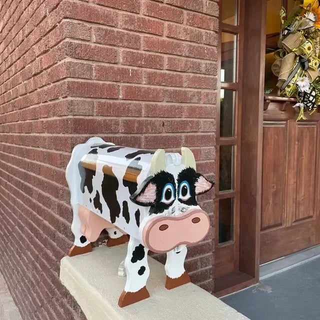 Handmade Animal Sculpture Mailbox – Corrosion-Resistant Metal Post Box for Garden and Driveway Decor