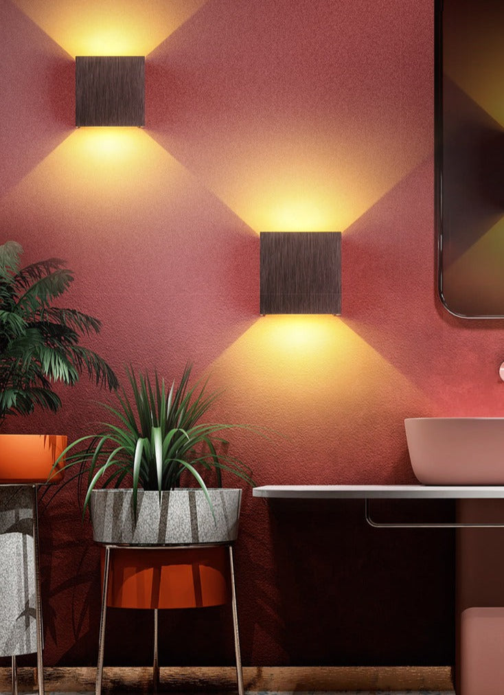 CharmingGlow – Minimalist Wall Lamp for Sophisticated Lighting