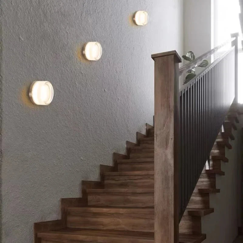 RaviSphere – Modern Circular Wall Lamp