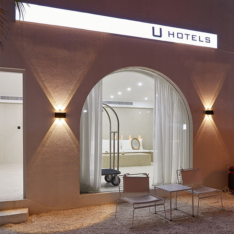 LunaLight – Sleek Solar Wall Lamp for Stylish Exteriors