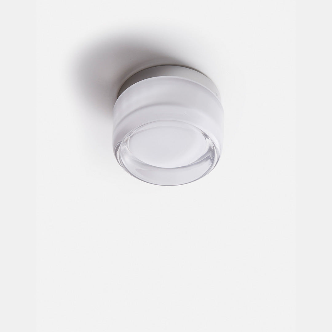 BellaLuxe – Elegant Dimpled Wall Light
