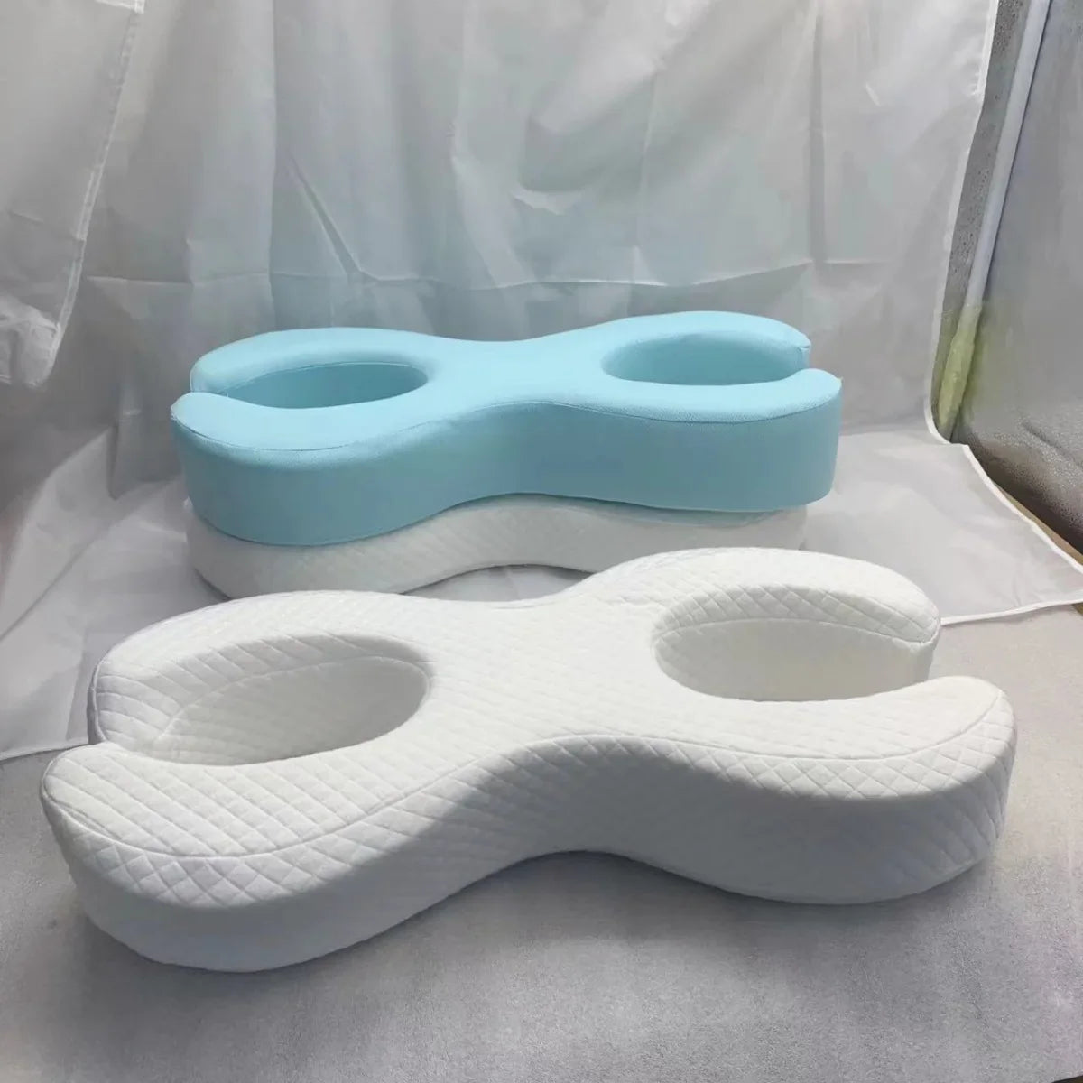 LunaRest - Comfort Pillow for Side Sleepers and Facial Care