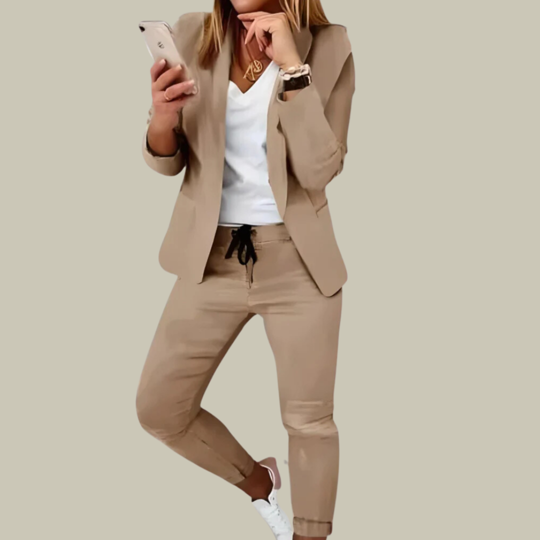 Sorella | Women's Fitted Blazer and Matching Trouser