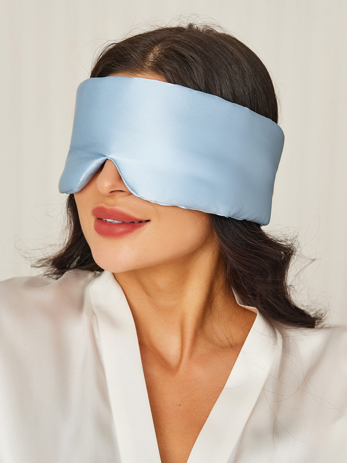 LilySilk - Elegant Silk Sleep Eye Mask with Floral Print
