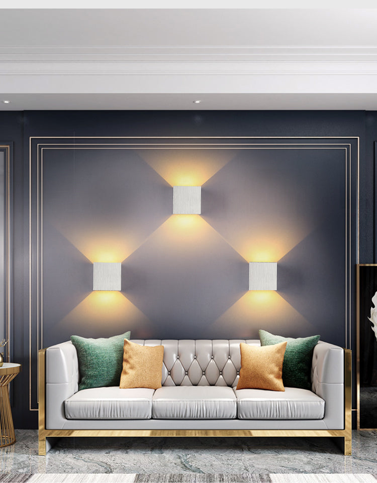 CharmingGlow – Minimalist Wall Lamp for Sophisticated Lighting