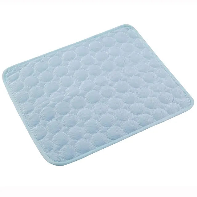 Lola - Cool and Comfortable Dog Cooling Mat