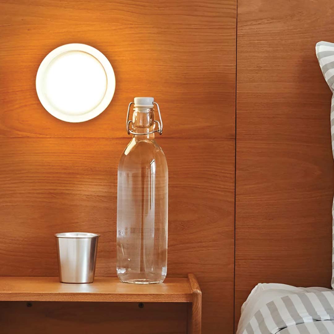 BellaLuxe – Elegant Dimpled Wall Light