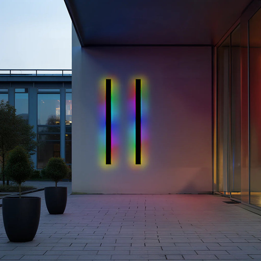 LunaBright – Contemporary LED Wall Light for Outdoors